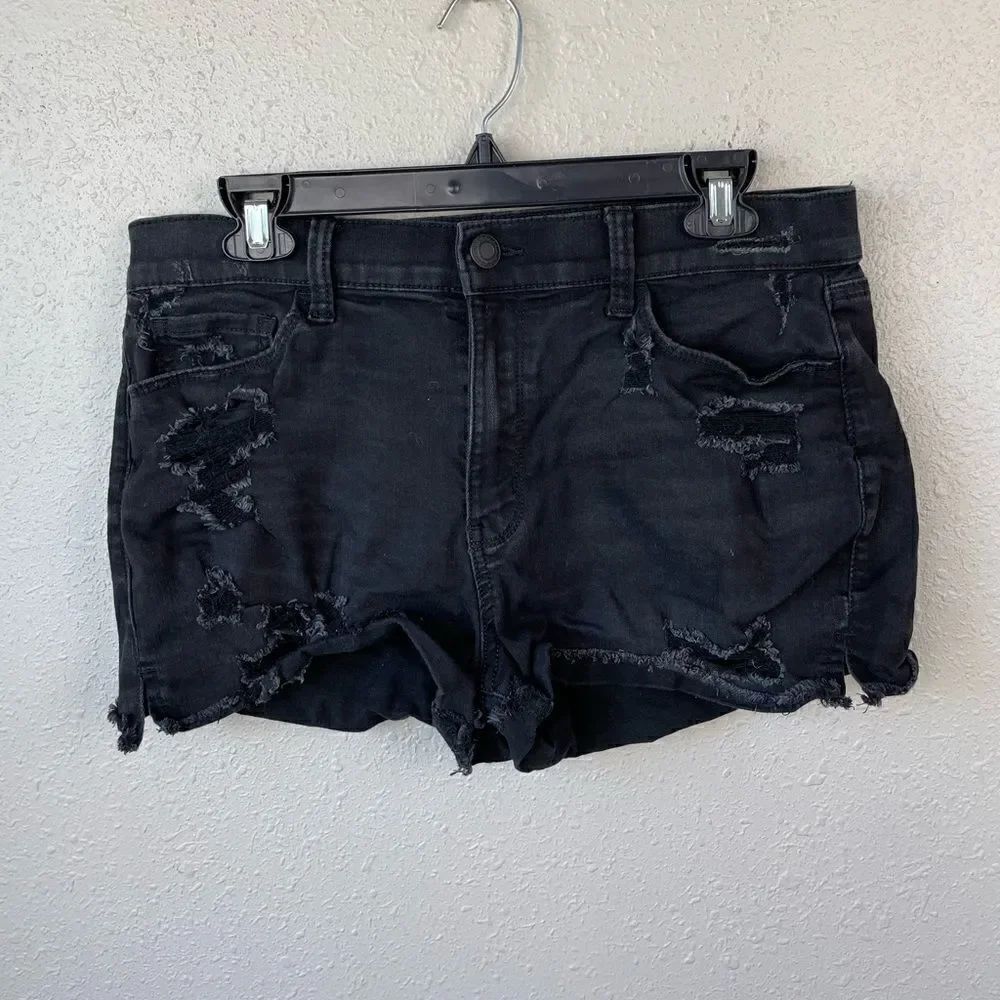So Black Distressed Denim Shorts Size 13/31W EUC